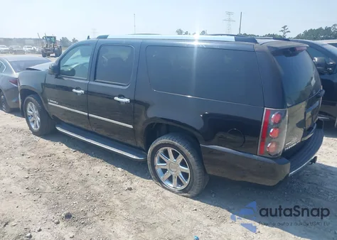 2009 GMC Yukon Xl 1500 Denali z USA, uszkodzony, nr VIN 1GKFC06289R255762